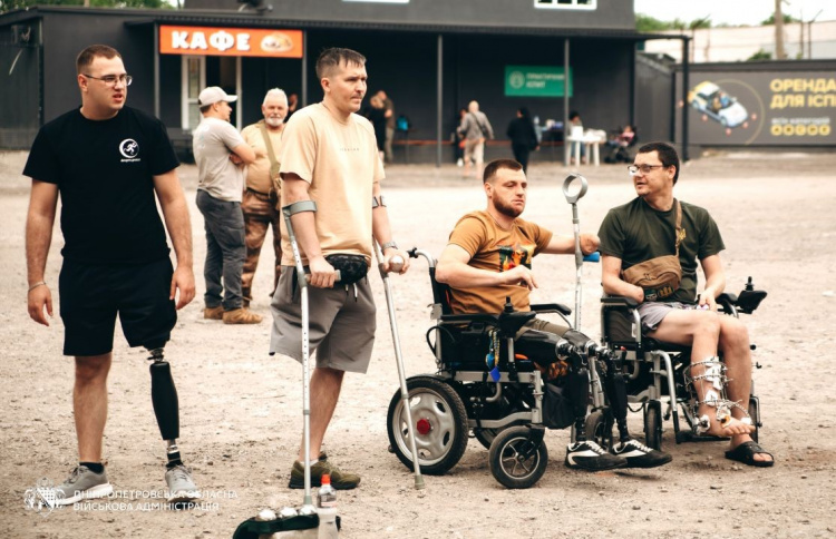 На Дніпропетровщині провели безбар’єрний турнір з петанку: серед учасників - команда з Кам’янського