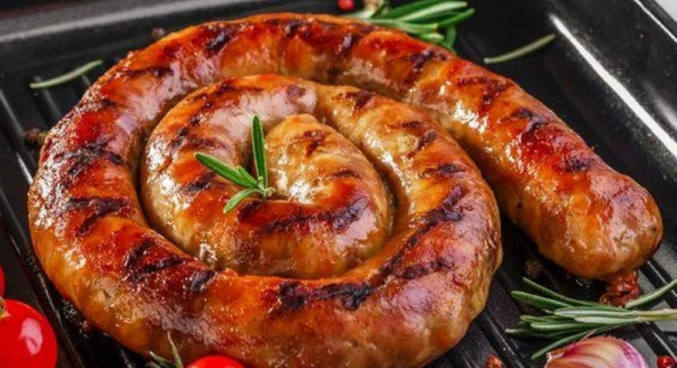 Секрет ідеальної ковбаси на Великдень: прості рецепти, які вдаються кожному