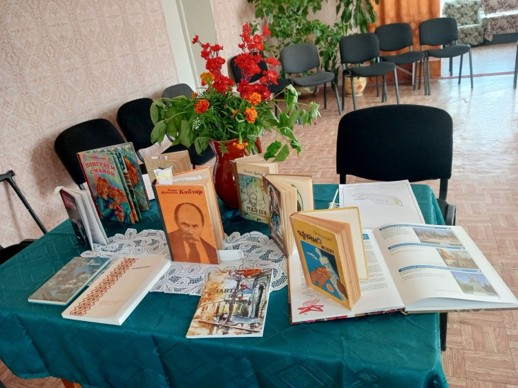 У Кам’янському відбувся захід до Всесвітнього дня любителів книги