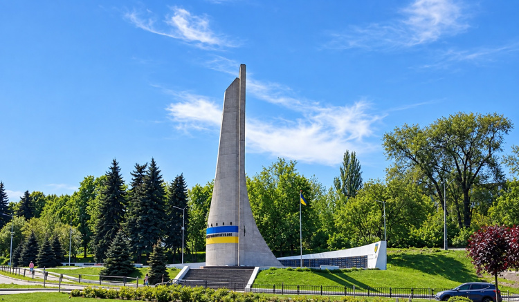 У Кам’янському планують звести меморіал Захисникам України