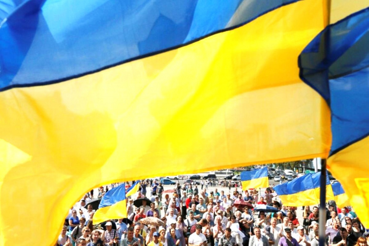 Якою українці бачать свою країну через десять років - опитування КМІС